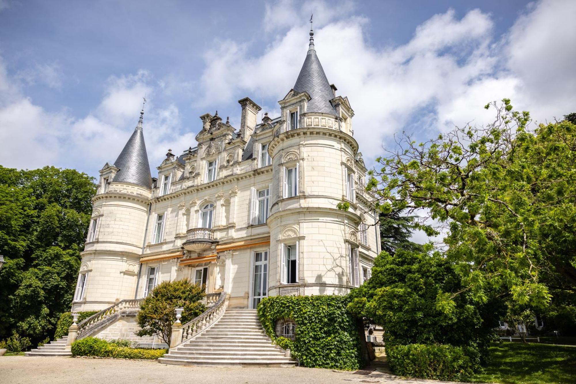 فندق Domaine De La Tortiniere Veigné المظهر الخارجي الصورة